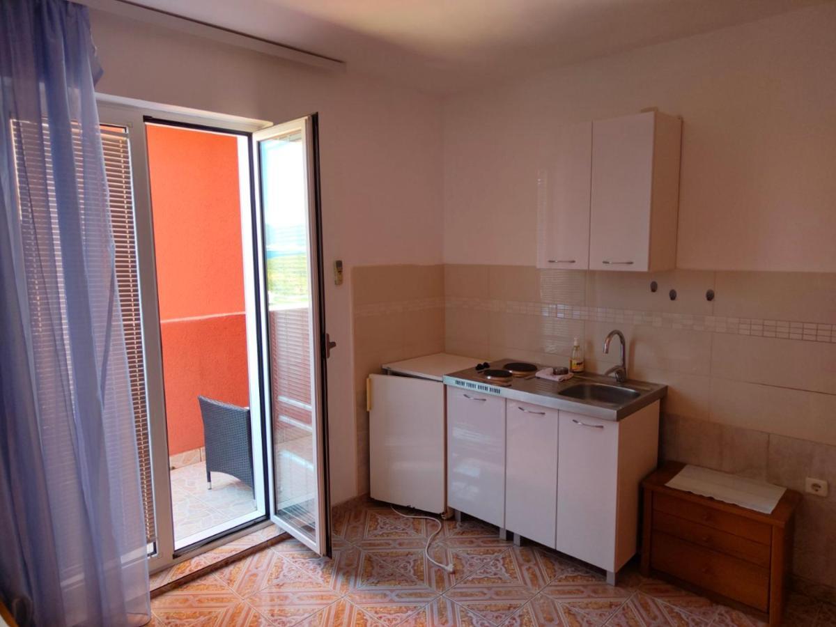 Apartments Drobni Pijesak Petrovac Bagian luar foto