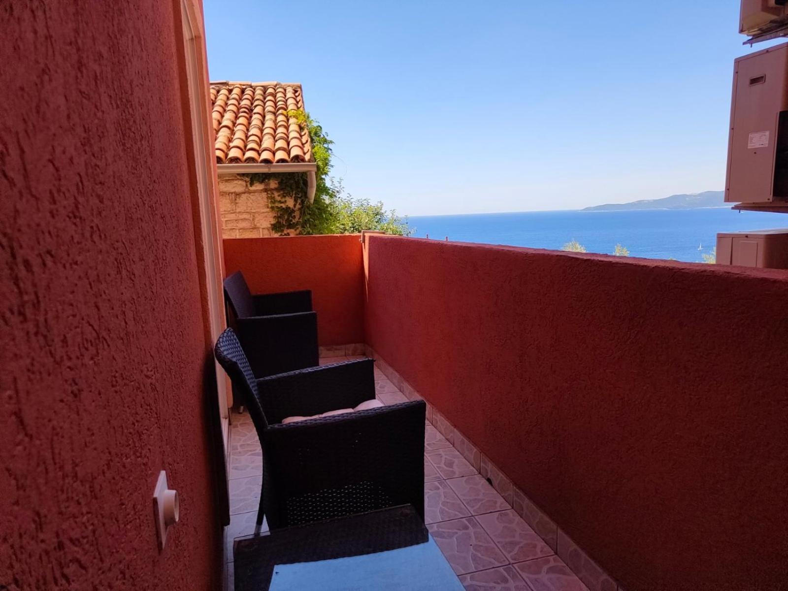 Apartments Drobni Pijesak Petrovac Ruang foto