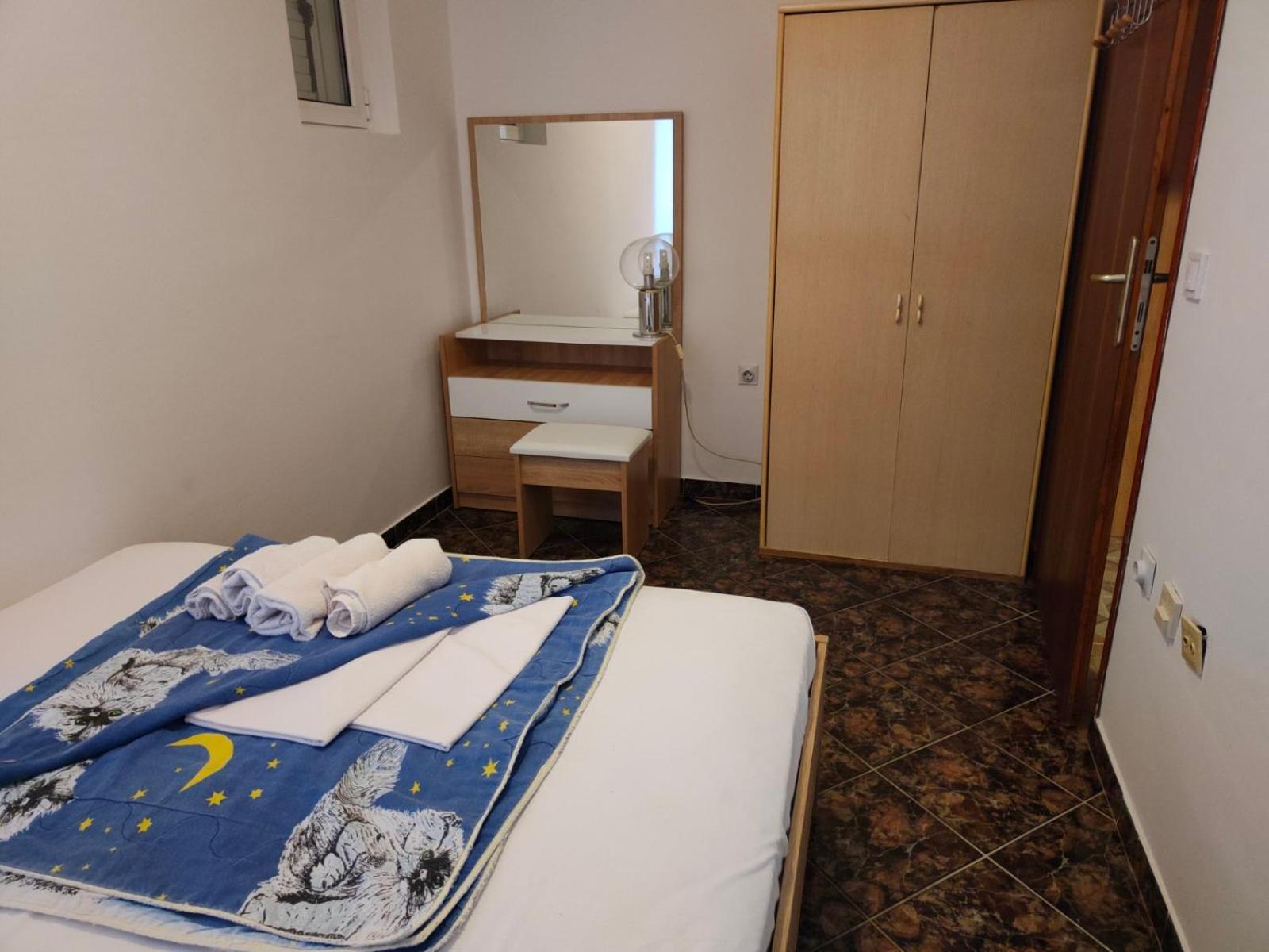 Apartments Drobni Pijesak Petrovac Ruang foto