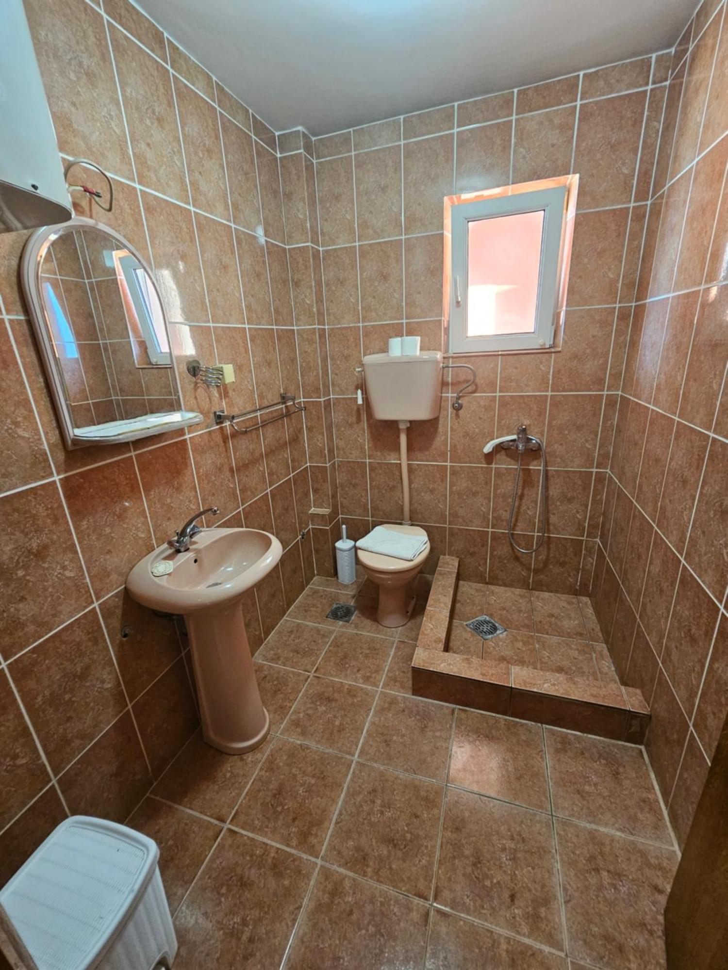 Apartments Drobni Pijesak Petrovac Ruang foto