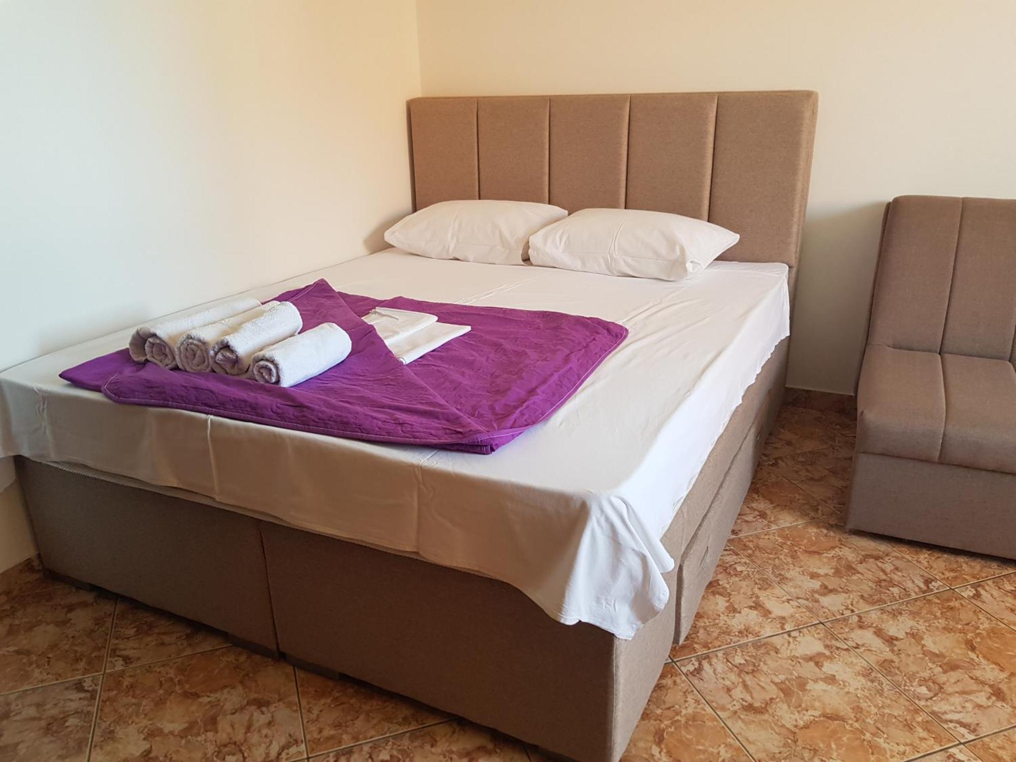 Apartments Drobni Pijesak Petrovac Ruang foto
