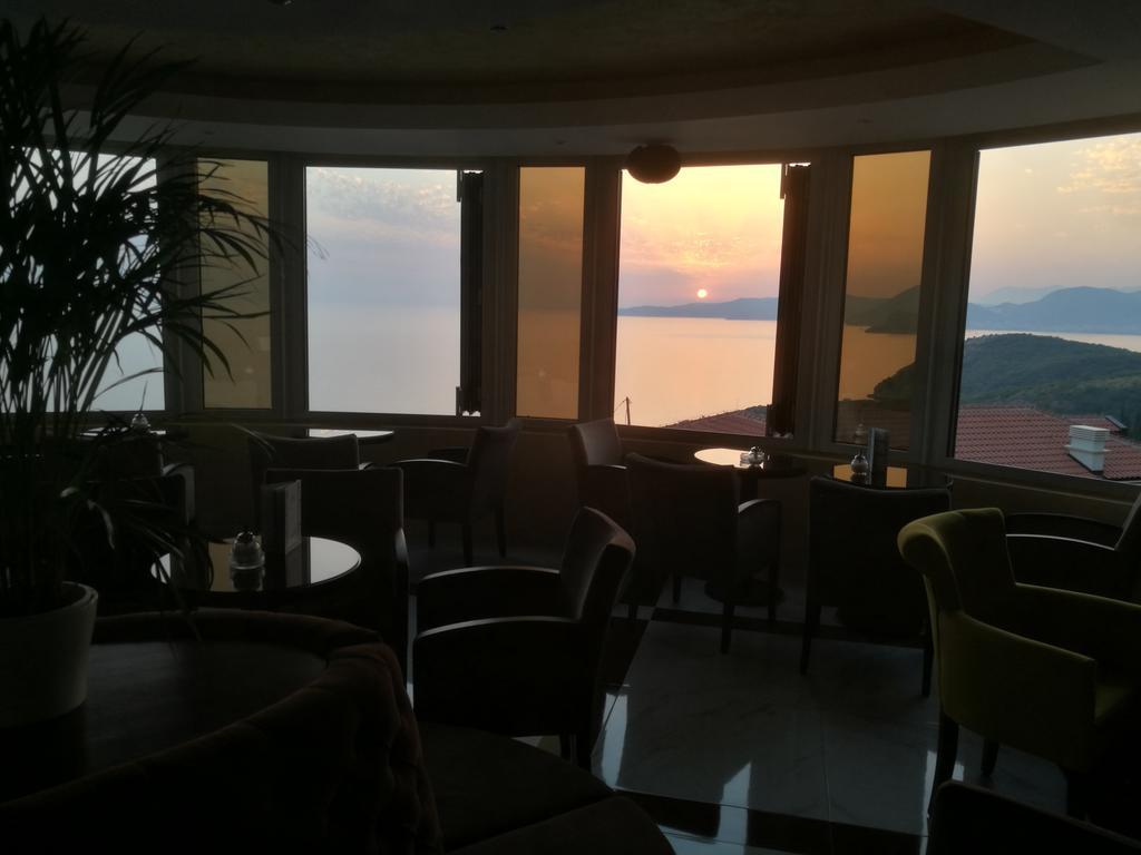 Apartments Drobni Pijesak Petrovac Bagian luar foto